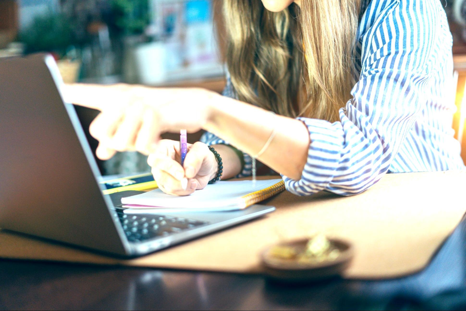 Editing software interface displaying advanced audio mixing panel